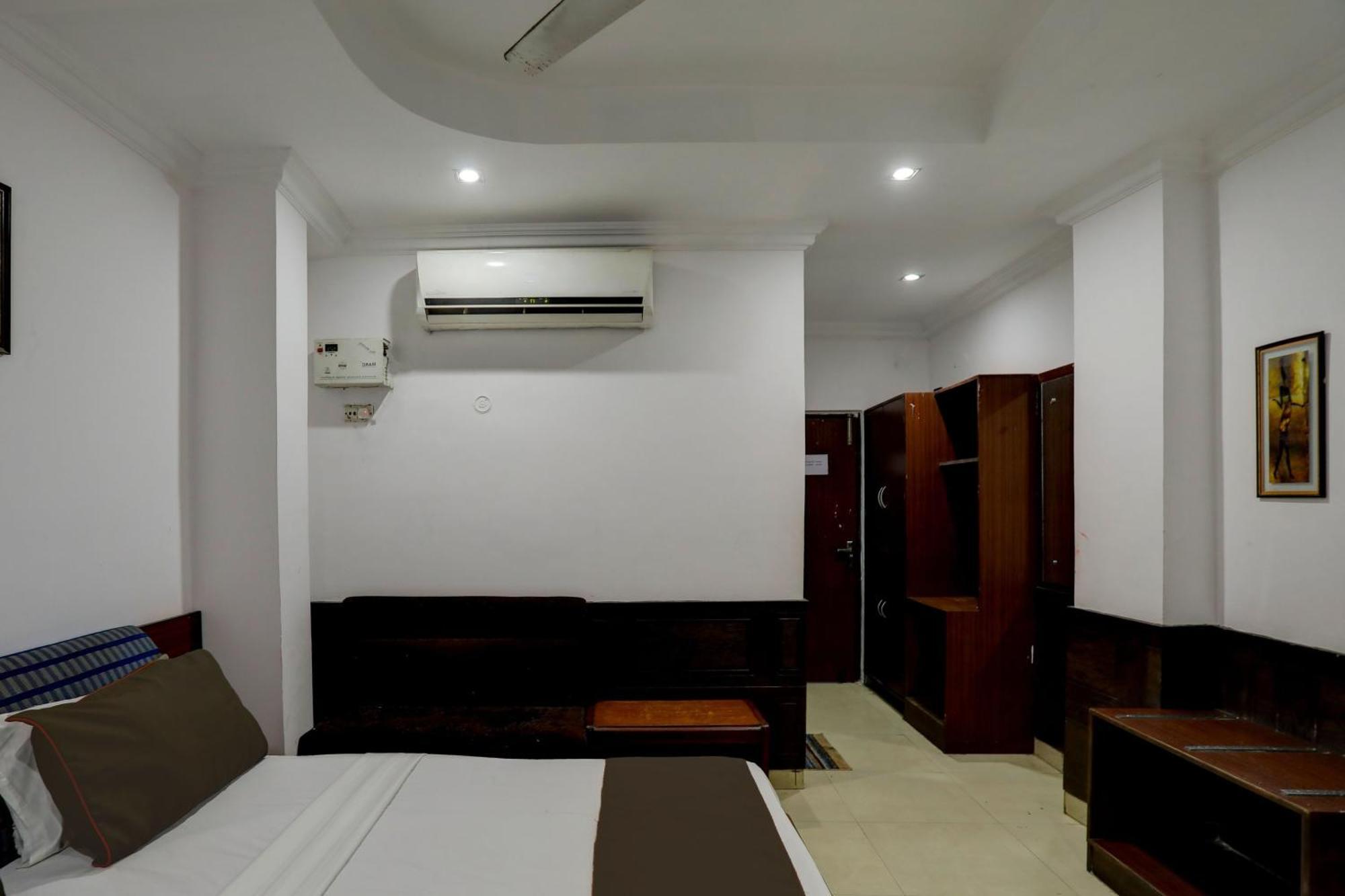 Hotel Monarch Inn Lucknow Extérieur photo