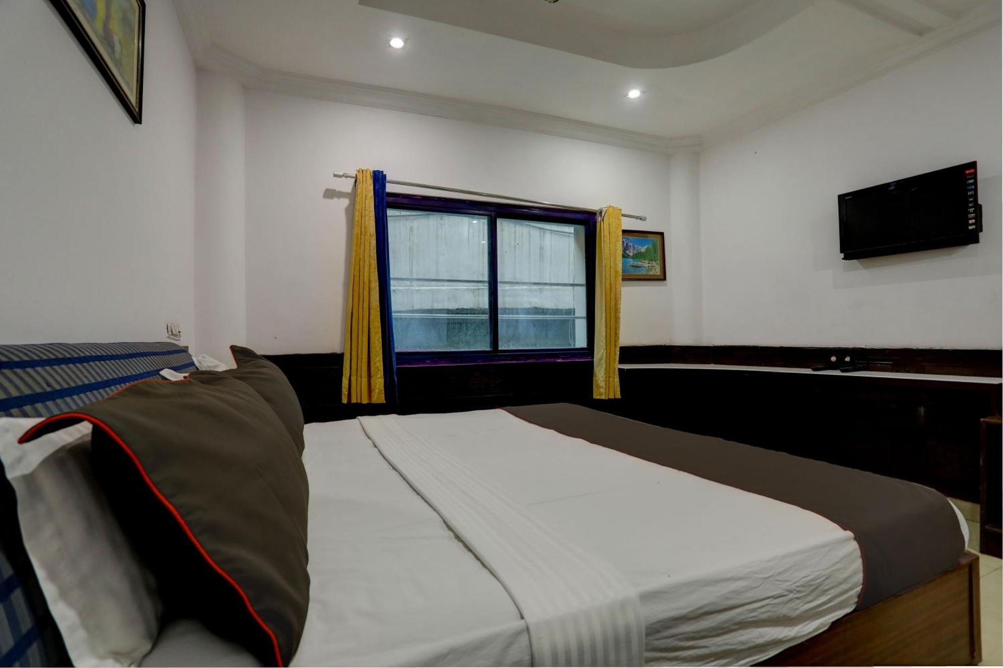 Hotel Monarch Inn Lucknow Extérieur photo