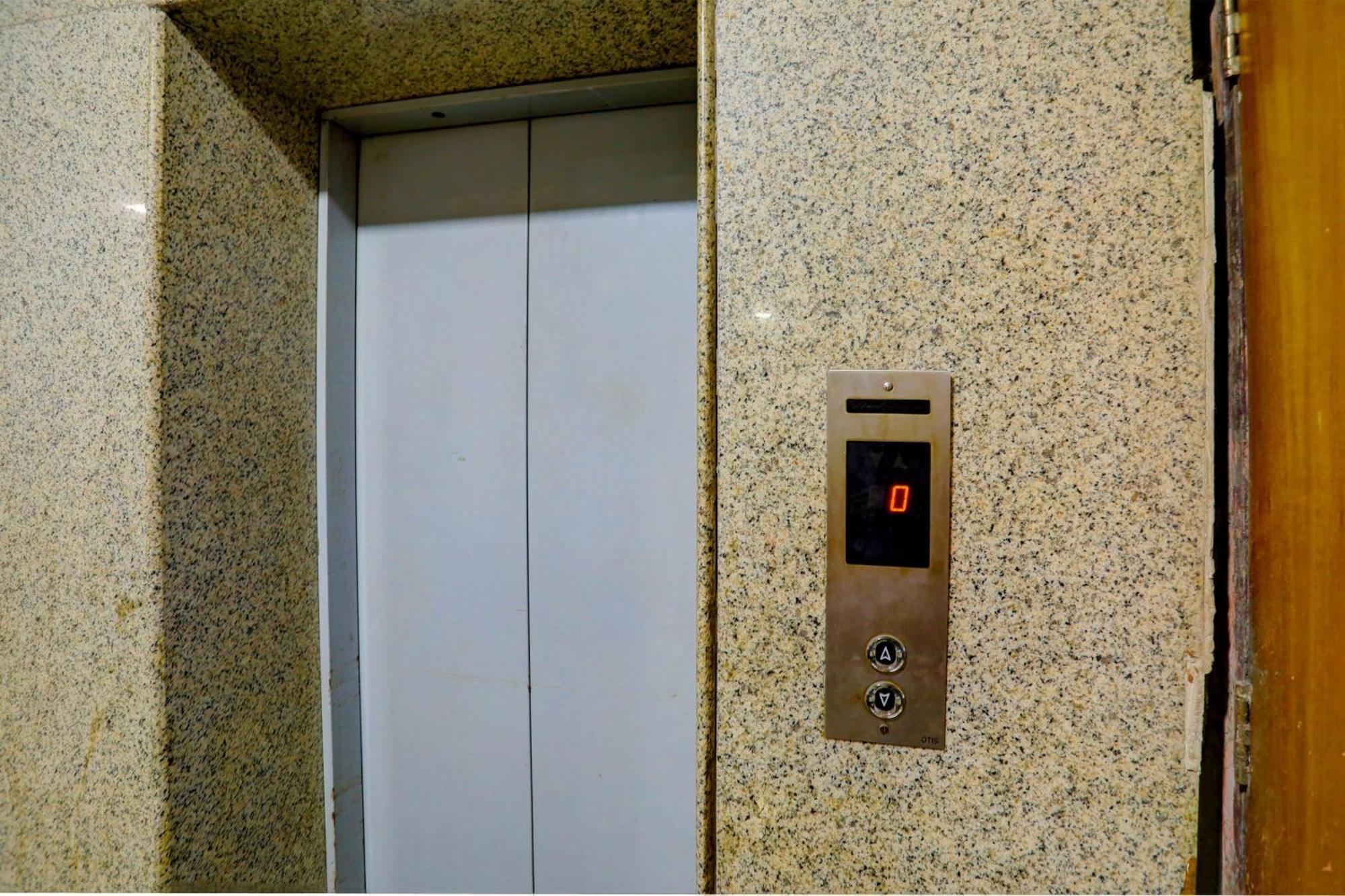 Hotel Monarch Inn Lucknow Extérieur photo