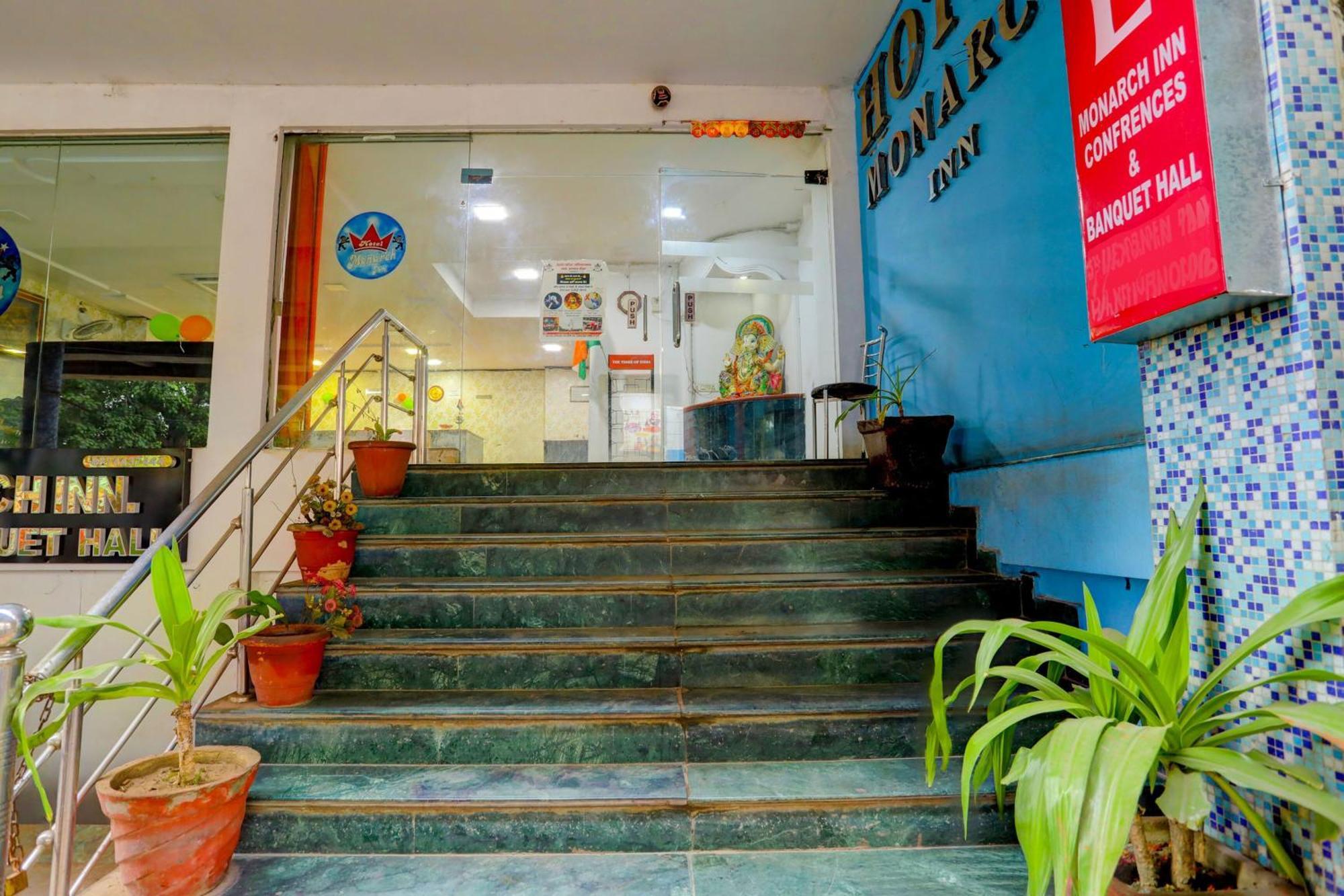 Hotel Monarch Inn Lucknow Extérieur photo