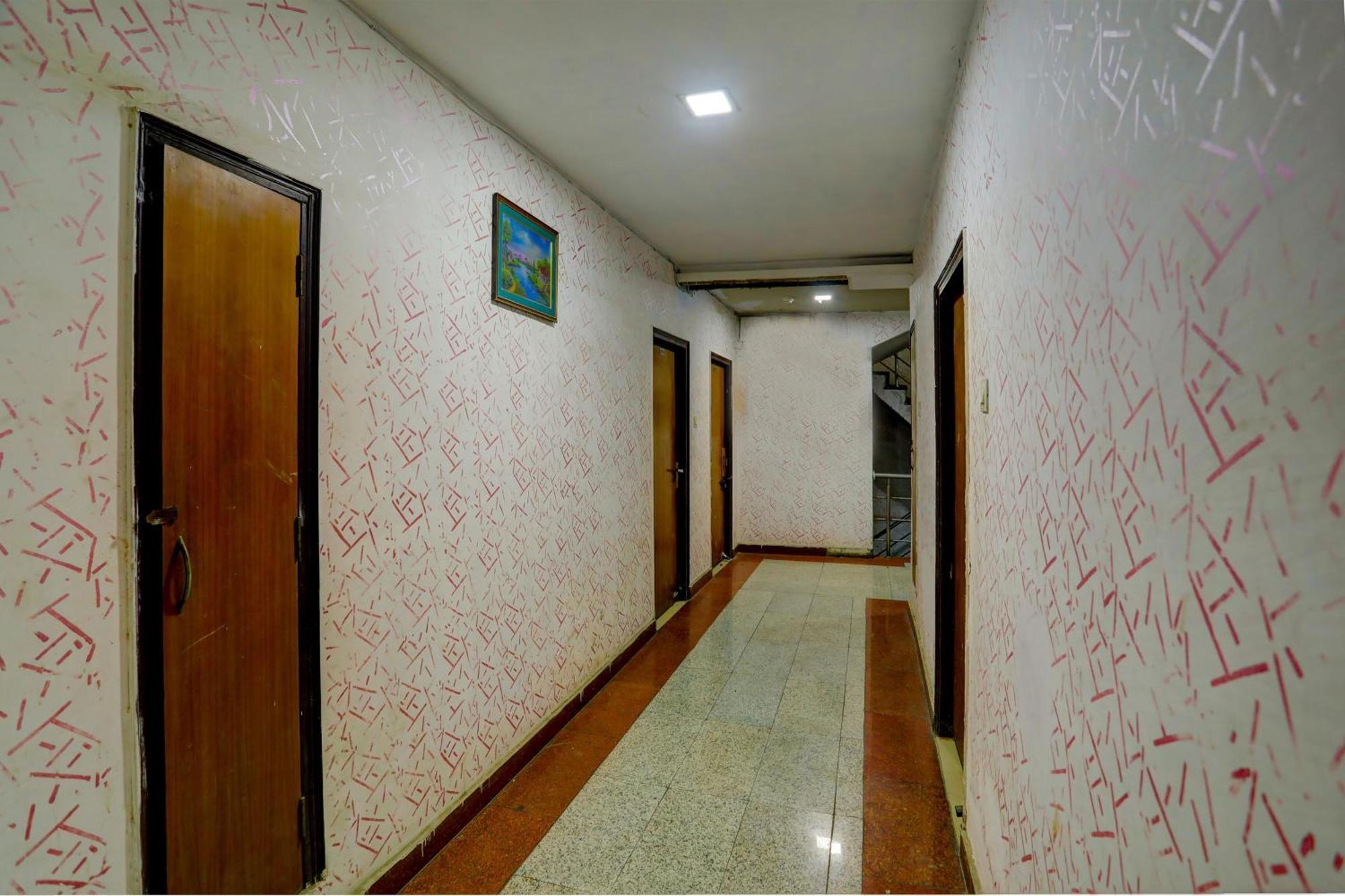 Hotel Monarch Inn Lucknow Extérieur photo
