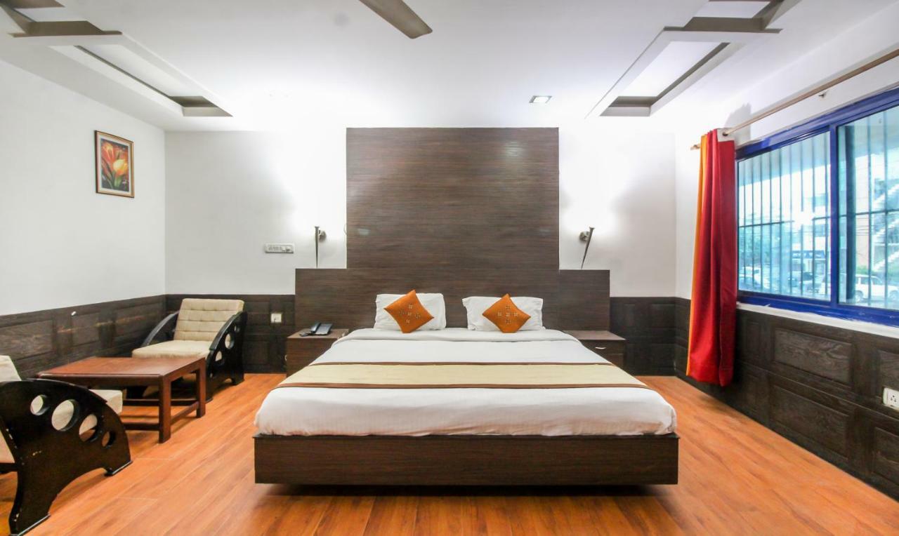 Hotel Monarch Inn Lucknow Extérieur photo