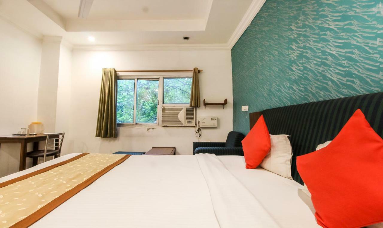 Hotel Monarch Inn Lucknow Extérieur photo